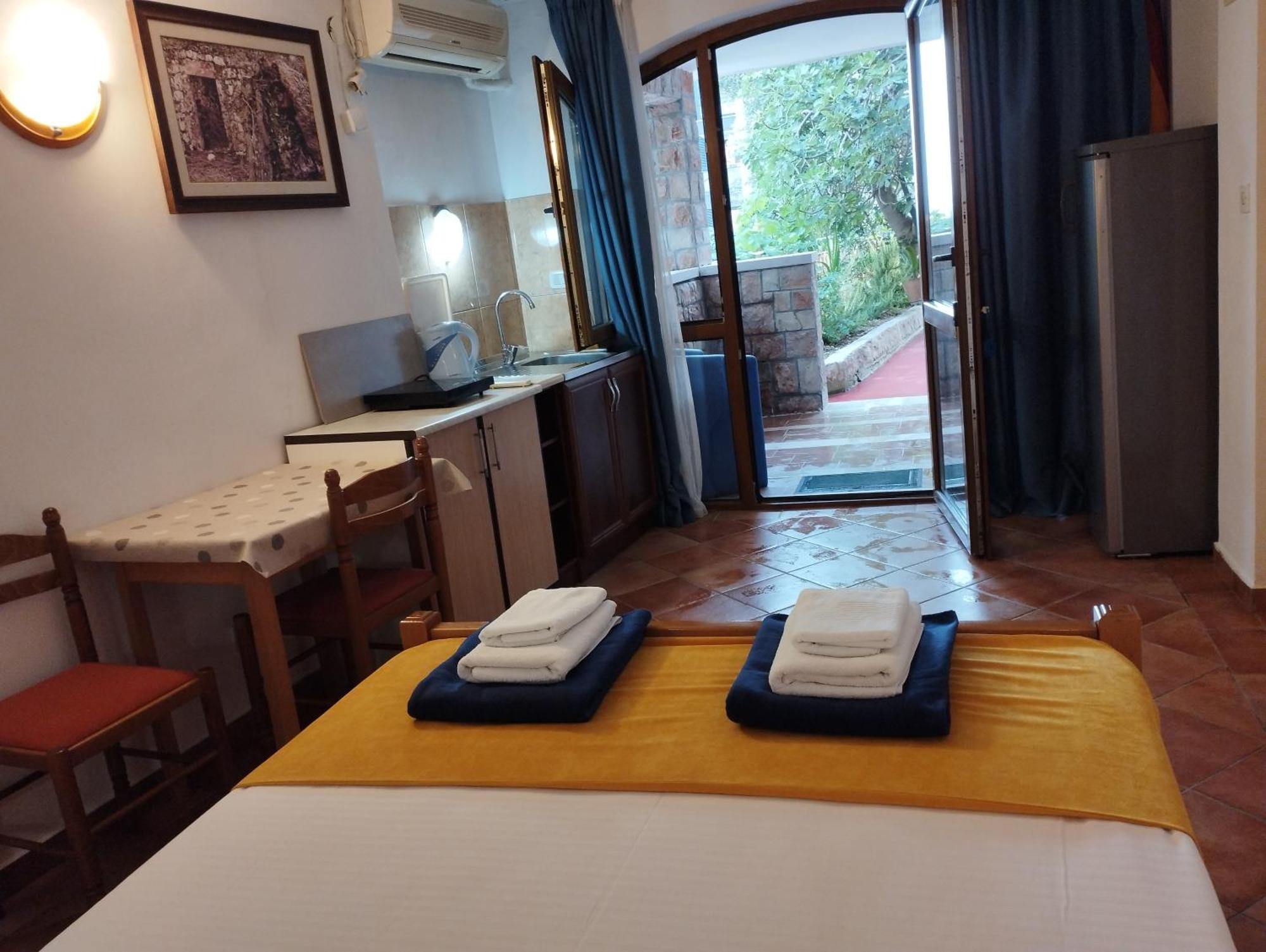 Zoro Apartments Sveti Stefan Δωμάτιο φωτογραφία